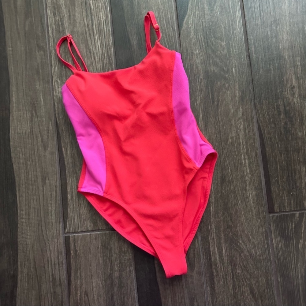 WILO The Label Color Block One Piece Swimsuit in Red/Pink/Orange Sz XS